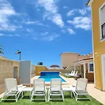 Amazing 5-bedroom In Costa Adeje (Tenerife)