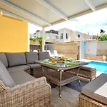 Amazing 5-bedroom In *