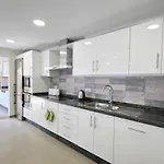 Amazing 5-bedroom In Villa
