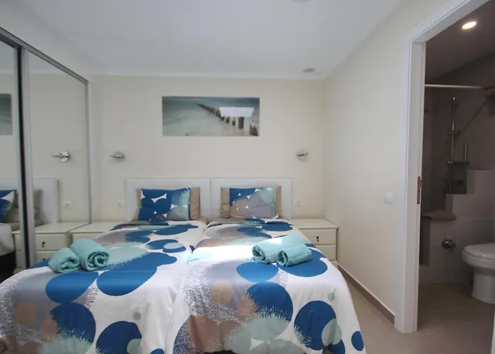 Villa Amazing 5-bedroom In *