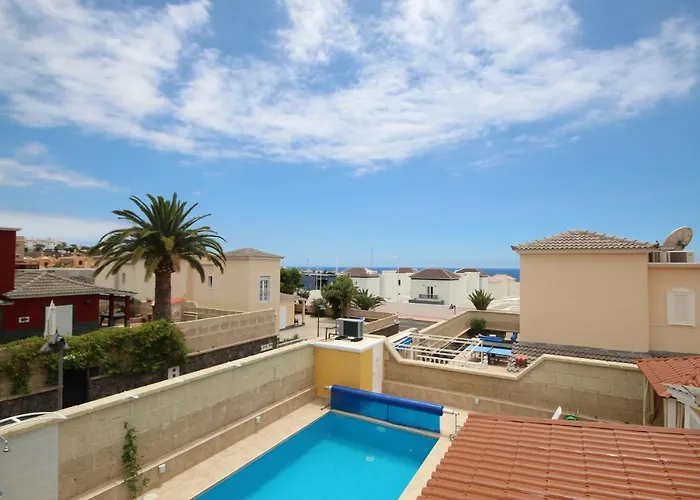 Amazing 5-bedroom In Villa