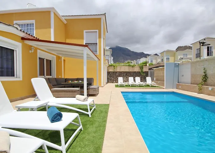Amazing 5-bedroom In Costa Adeje (Tenerife)