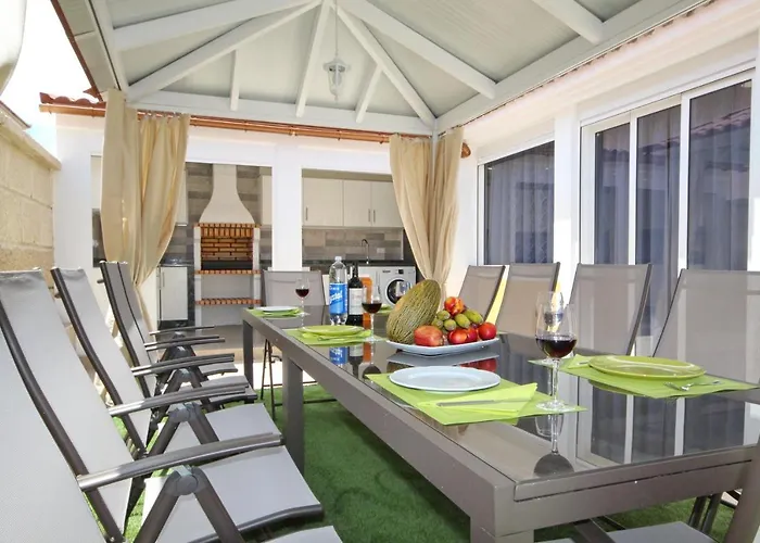 Amazing 5-bedroom In *