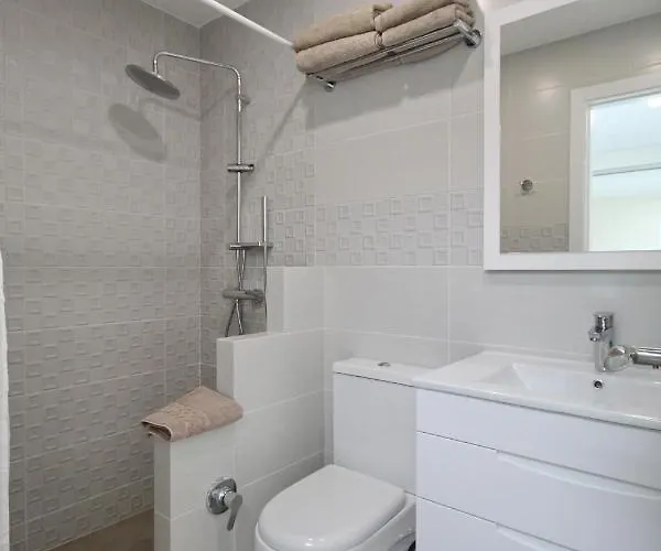 Amazing 5-bedroom In