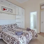 וילה Amazing 5-bedroom In *