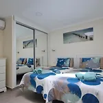 Amazing 5-bedroom In * אדחה